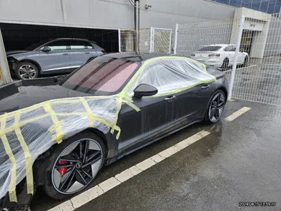 2022 Audi e-tron VIN: