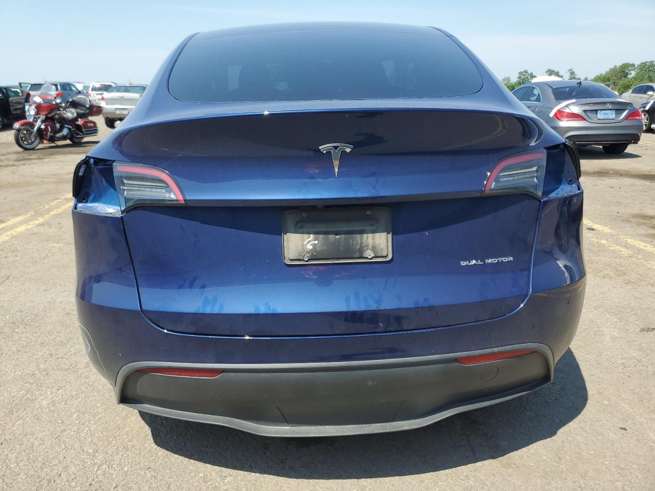 2023 TESLA MODEL Y  VIN:7SAYGDEE0PF764939