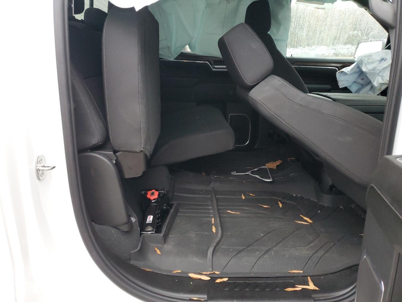 2024 CHEVROLET SILVERADO K1500 LT VIN:1GCUDDED8RZ260373