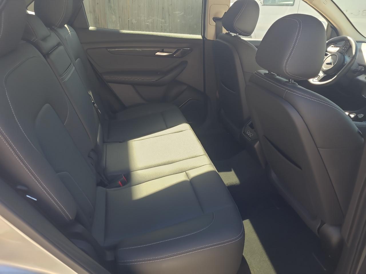 2023 VINFAST TRADING AND PRODUCTION LLC VF 8 ECO VIN:RLLV1AEB5PH002749