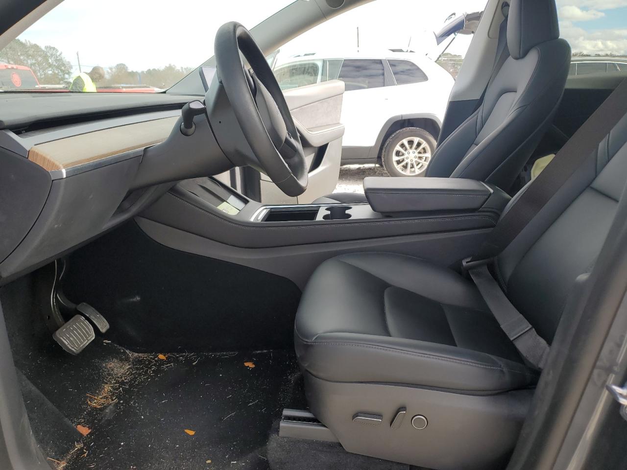 2022 TESLA MODEL Y  VIN:7SAYGDEE9NA007886