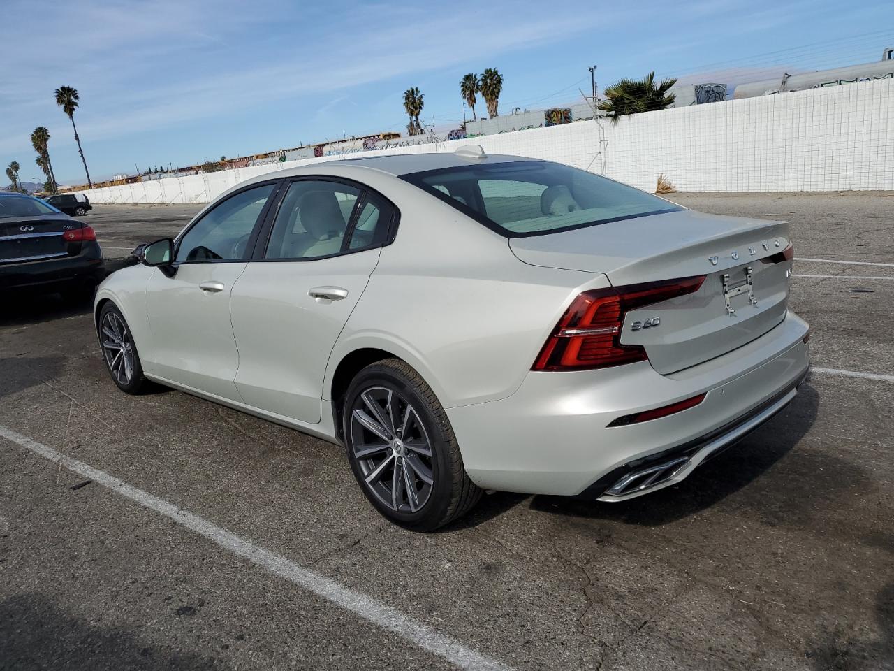 2022 VOLVO S60 B5 MOMENTUM VIN:JA4AT3AAXKZ046223