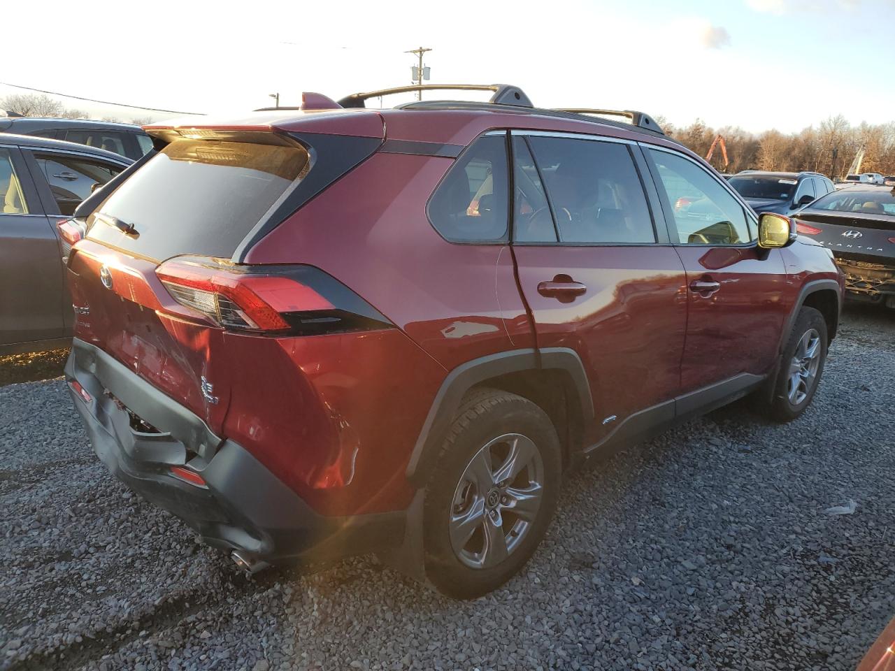 2024 TOYOTA RAV4 XLE VIN:JTMRWRFV1RD238717