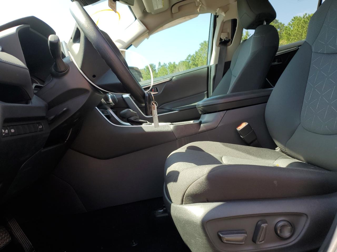 2024 TOYOTA RAV4 XLE VIN:4T3RWRFVXRU128817