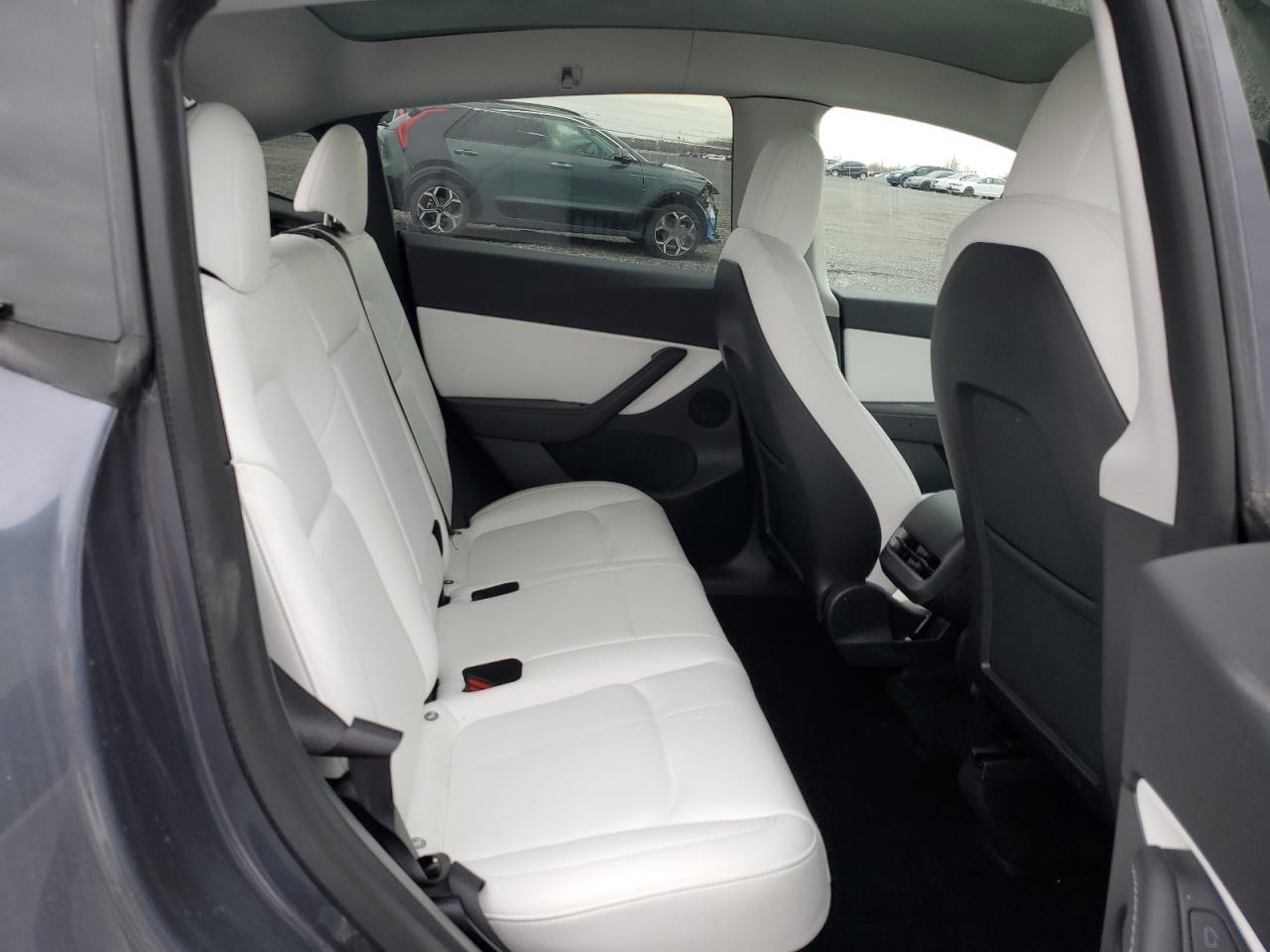 2022 TESLA MODEL Y  VIN:7SAYGDEF0NF314004
