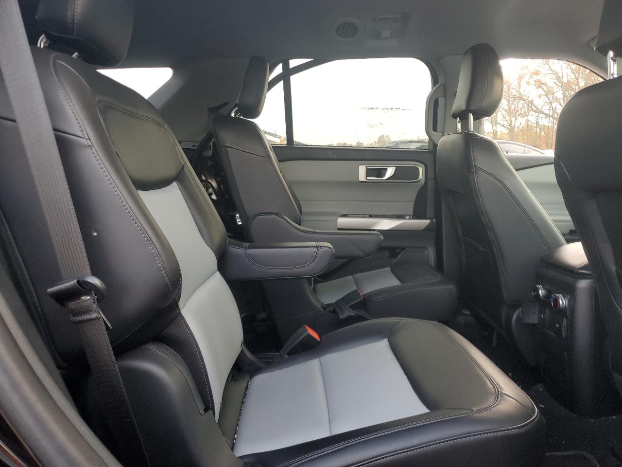 2023 FORD EXPLORER XLT VIN:1FMSK8DH7PGB73447