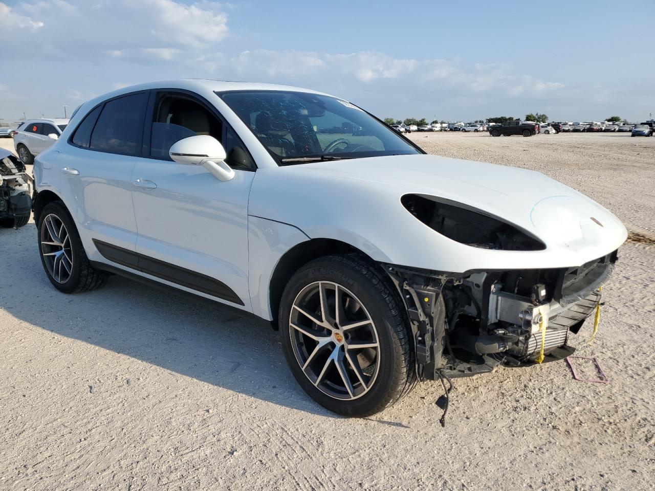 2022 PORSCHE MACAN  VIN:WP1AA2A52NLB01200