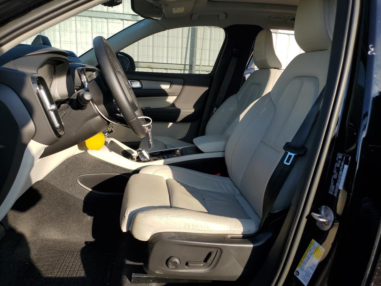 2023 VOLVO XC40 PLUS VIN:YV4L12UE4P2069944