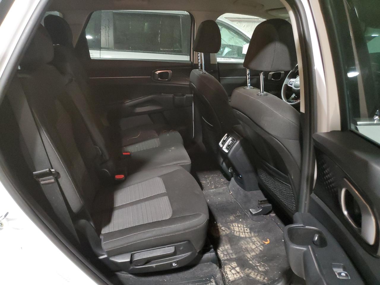 2023 KIA SORENTO LX VIN:1C4RJFJG6JC298492