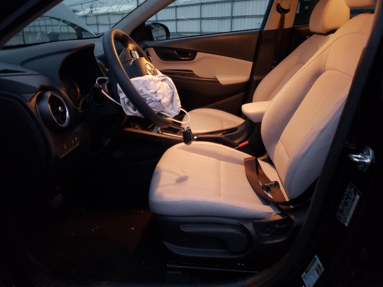 2022 HYUNDAI KONA SEL VIN:KM8K62AB2NU806405