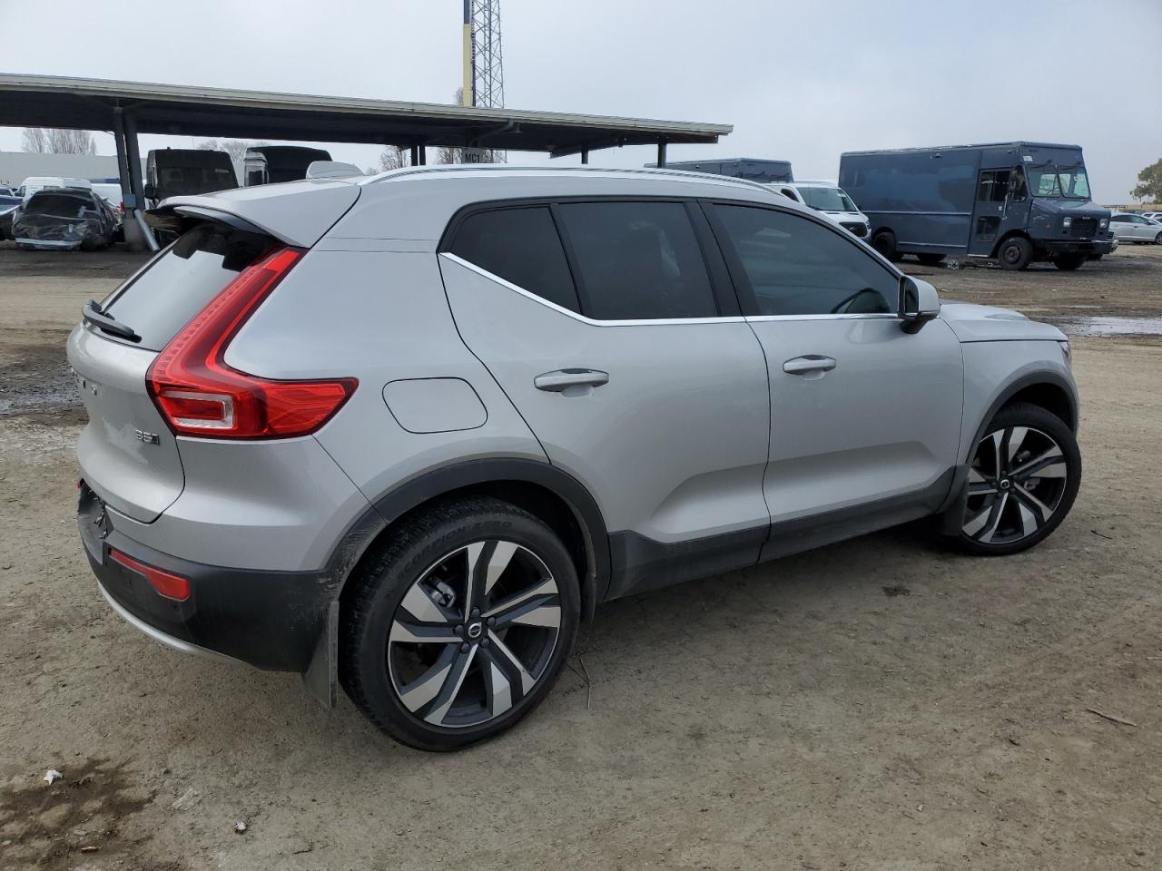 2023 VOLVO XC40 ULTIMATE VIN:1C3CDFBB6FD374380