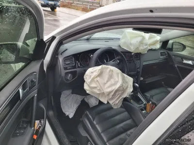 2014 Volkswagen Golf VIN: