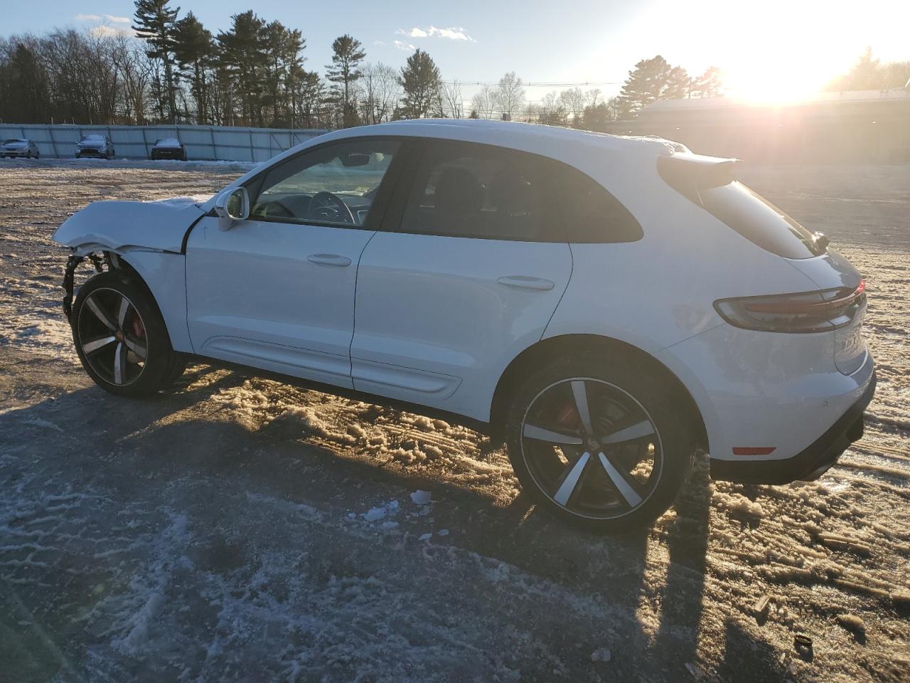 2024 PORSCHE MACAN S VIN:WP1AG2A52RLB40521