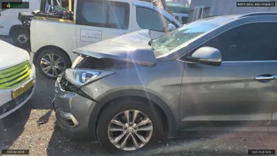 2017 Hyundai Santa FE KMHSW81UBJU830128 VIN:KMHSW81UBJU830128