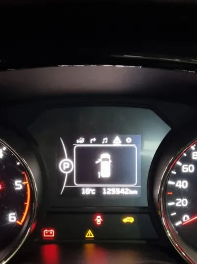 2016 Kia Carnival VIN: