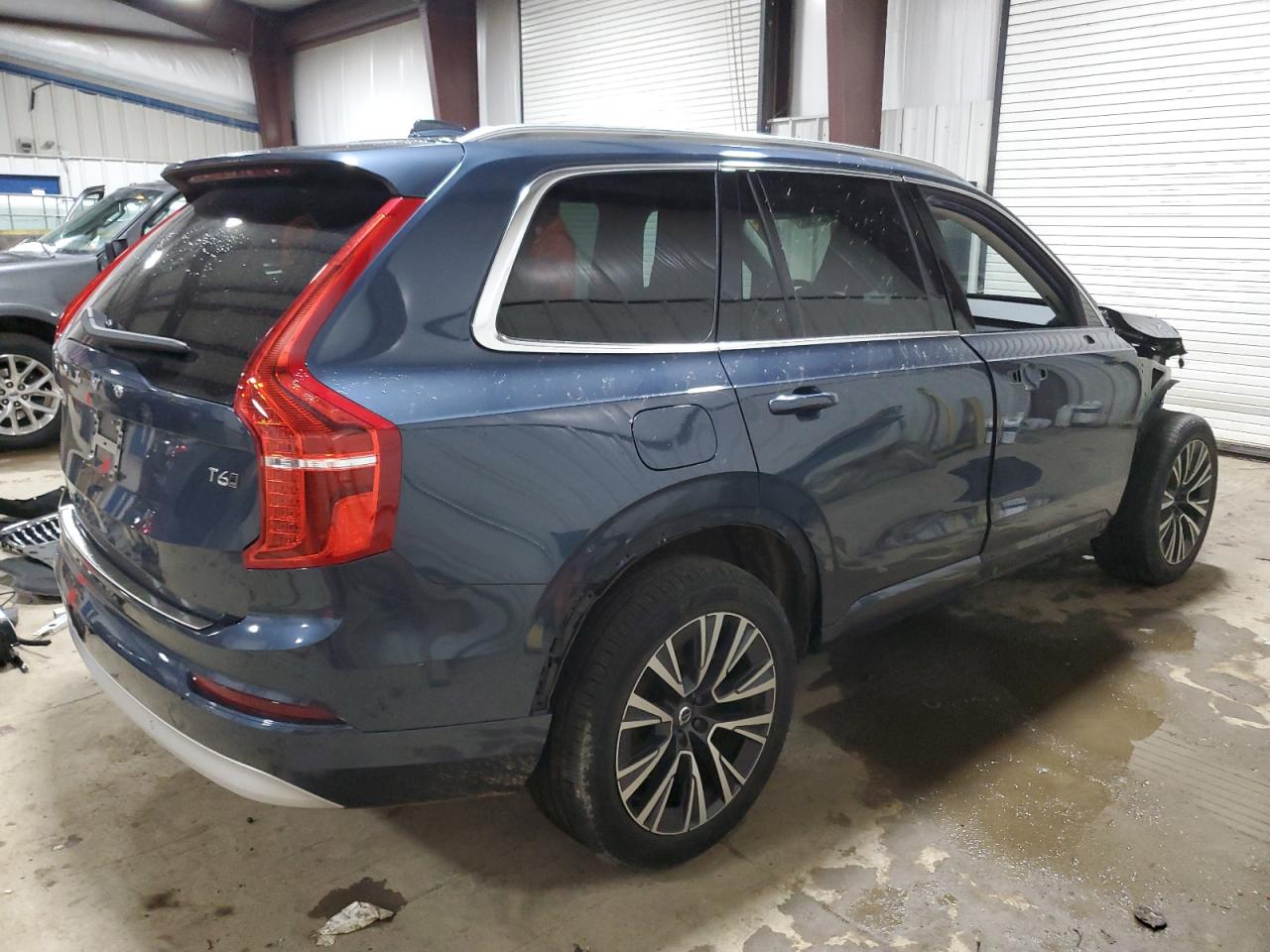 2022 VOLVO XC90 T6 MOMENTUM VIN:YV4A221K2N1777983
