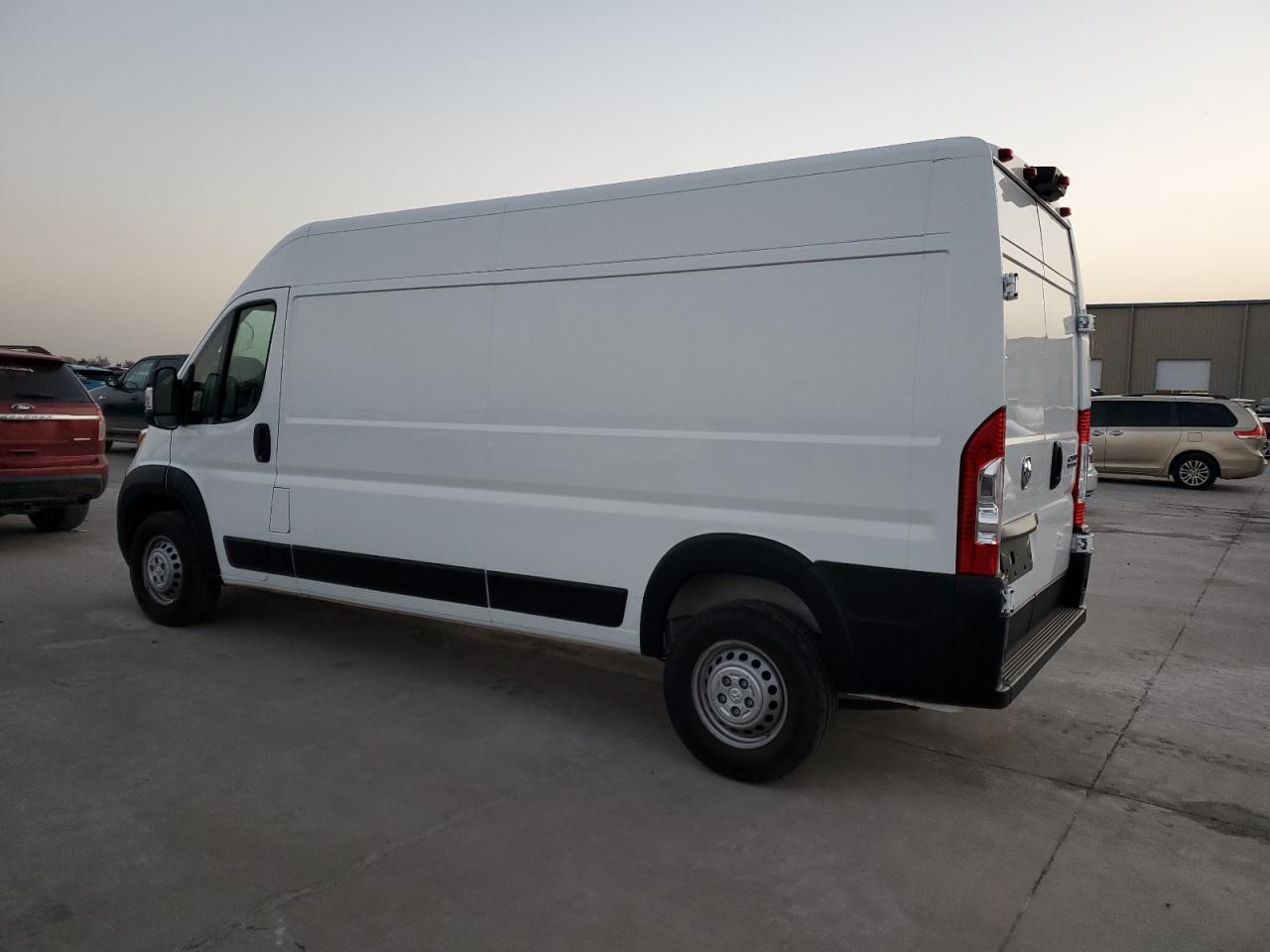 2024 RAM PROMASTER 2500 2500 HIGH VIN:3C6LRVDG7RE132725