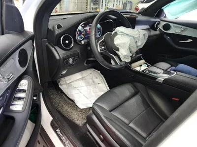 2021 Mercedes-Benz GLC 300 VIN: