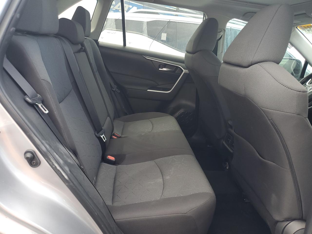 2022 TOYOTA RAV4 XLE VIN:2T3W1RFV5NC189148