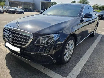 2018 Mercedes-Benz E 300 WDDZF4KB5JA318435 VIN:WDDZF4KB5JA318435