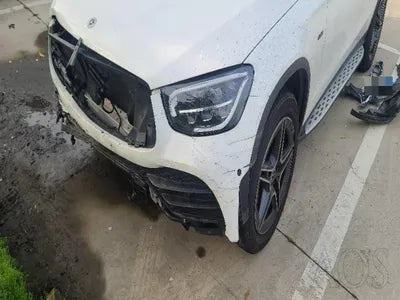 2020 Mercedes-Benz GLC 300 VIN: