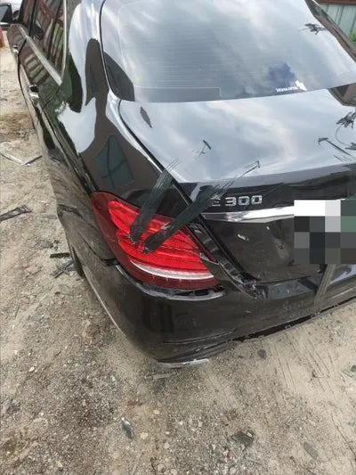 2017 Mercedes-Benz E 300 VIN: