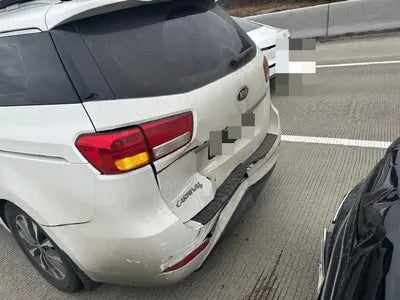 2017 Kia Carnival VIN: