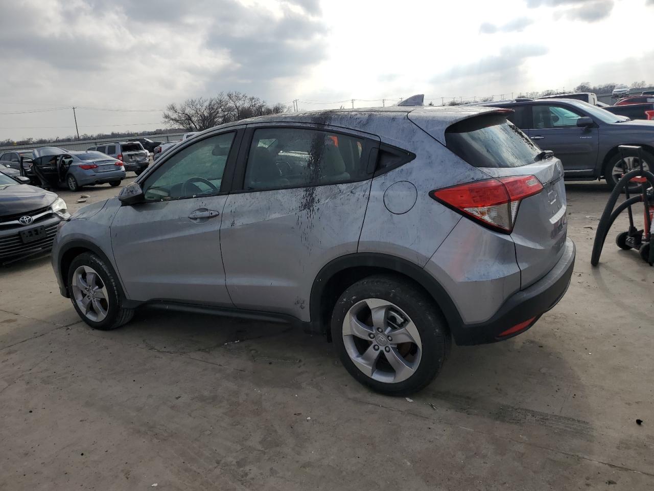 2022 HONDA HR-V LX VIN:3CZRU6H38NM702062
