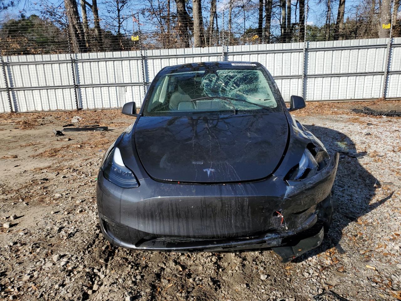 2024 TESLA MODEL Y  VIN:7SAYGDEE3RF995207