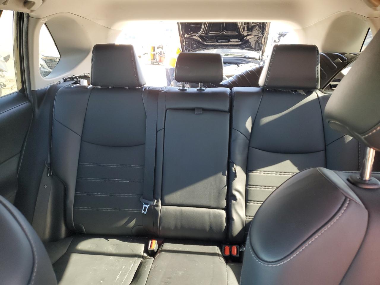 2022 TOYOTA RAV4 XLE PREMIUM VIN:2T3C1RFV5NC196085