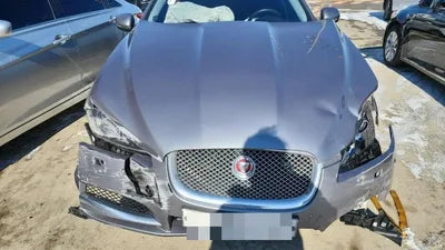 2014 Jaguar XF VIN:
