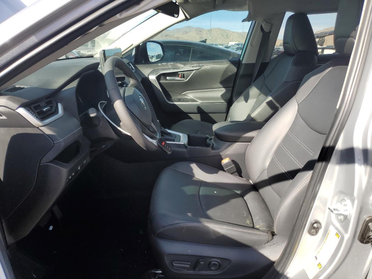 2024 TOYOTA RAV4 XLE PREMIUM VIN:1GC0KVCG4BF195844