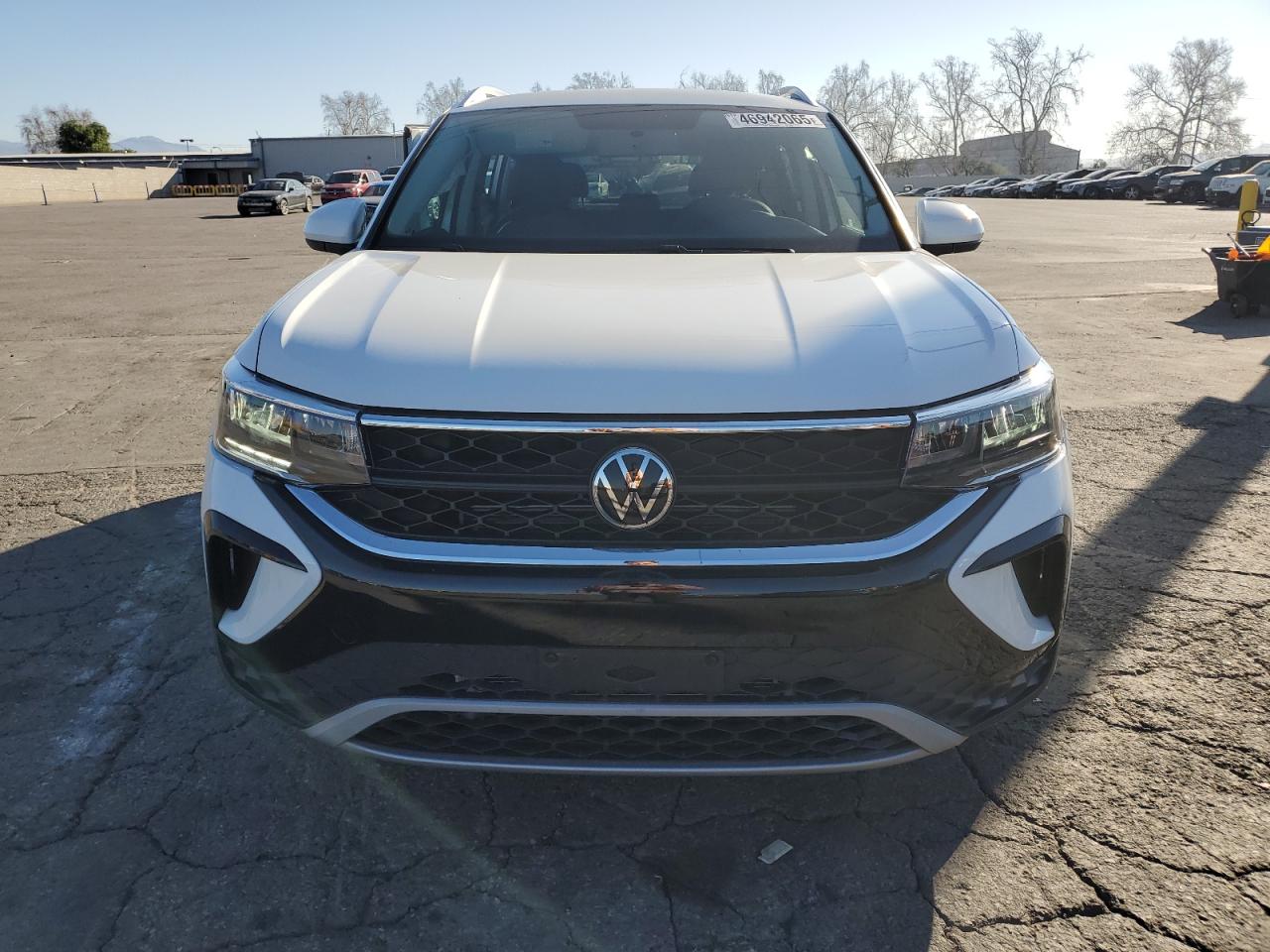 2022 VOLKSWAGEN TAOS SE VIN:3VVRX7B23NM036930