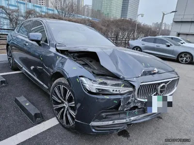 2023 Volvo S90 VIN: