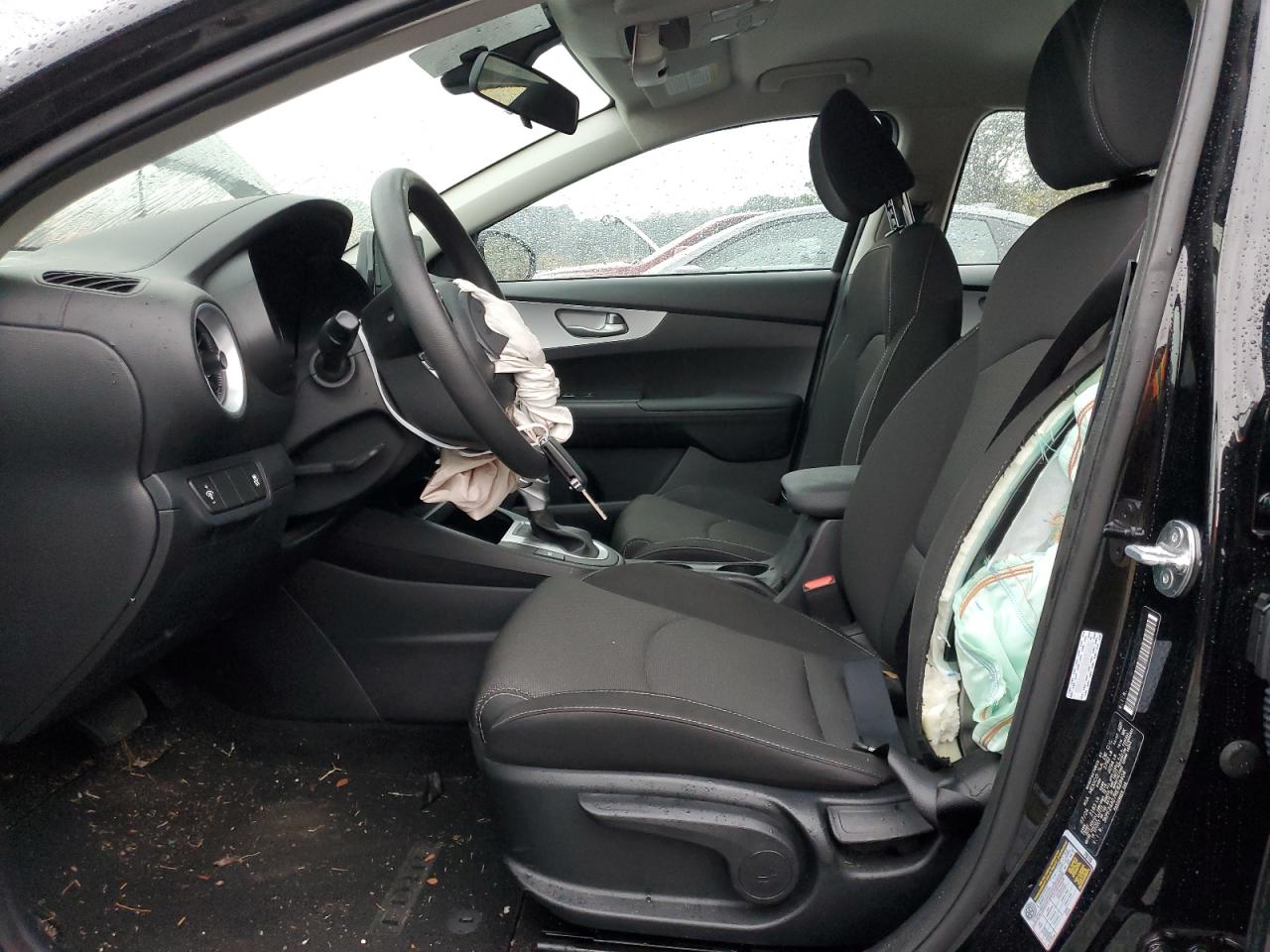 2024 KIA FORTE LX VIN:3KPF24AD7RE828404