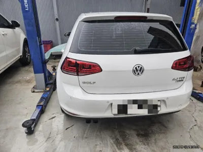 2016 Volkswagen Golf VIN: