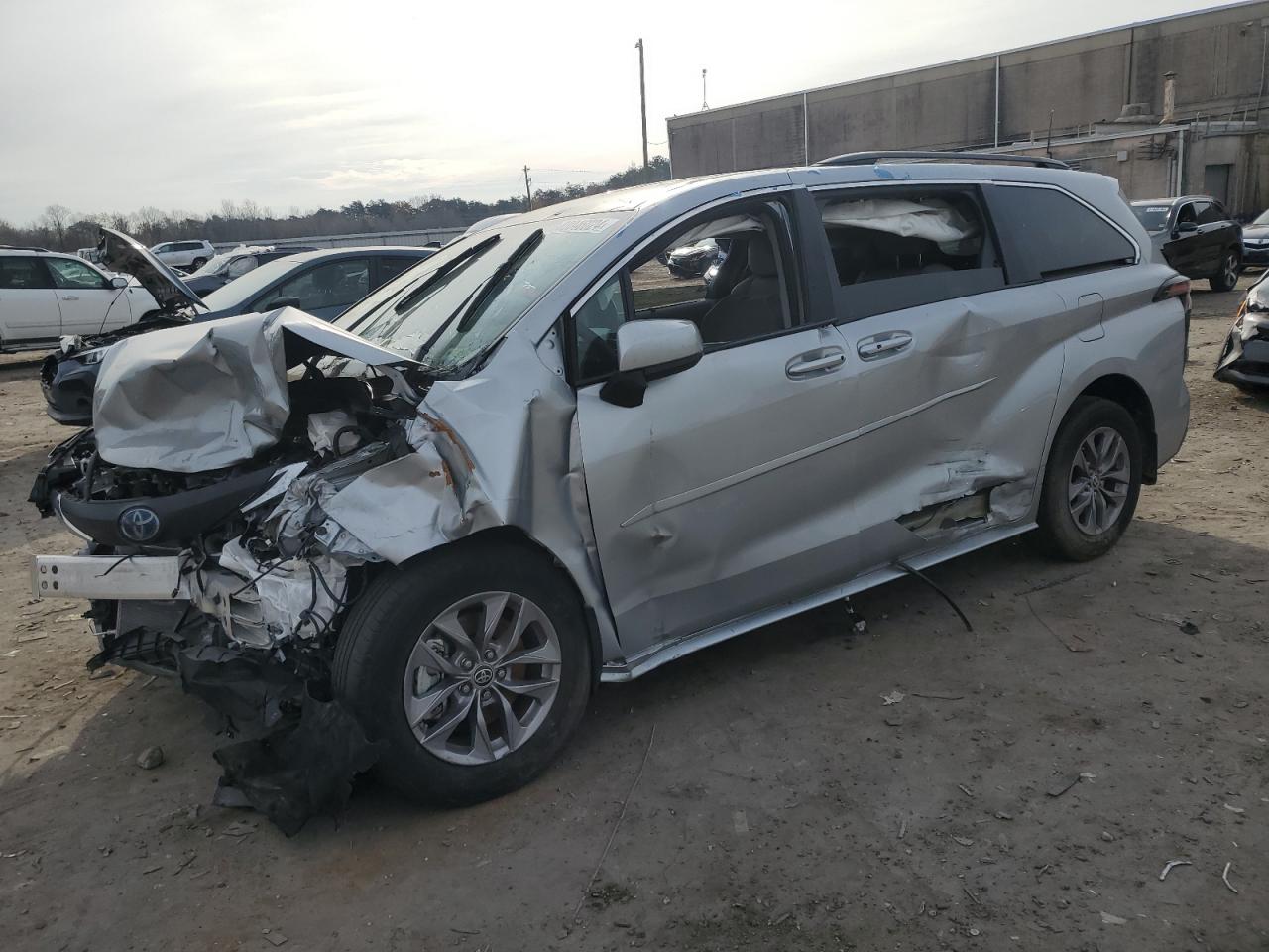 2023 TOYOTA SIENNA LE VIN:5TDKSKFC6PS077978