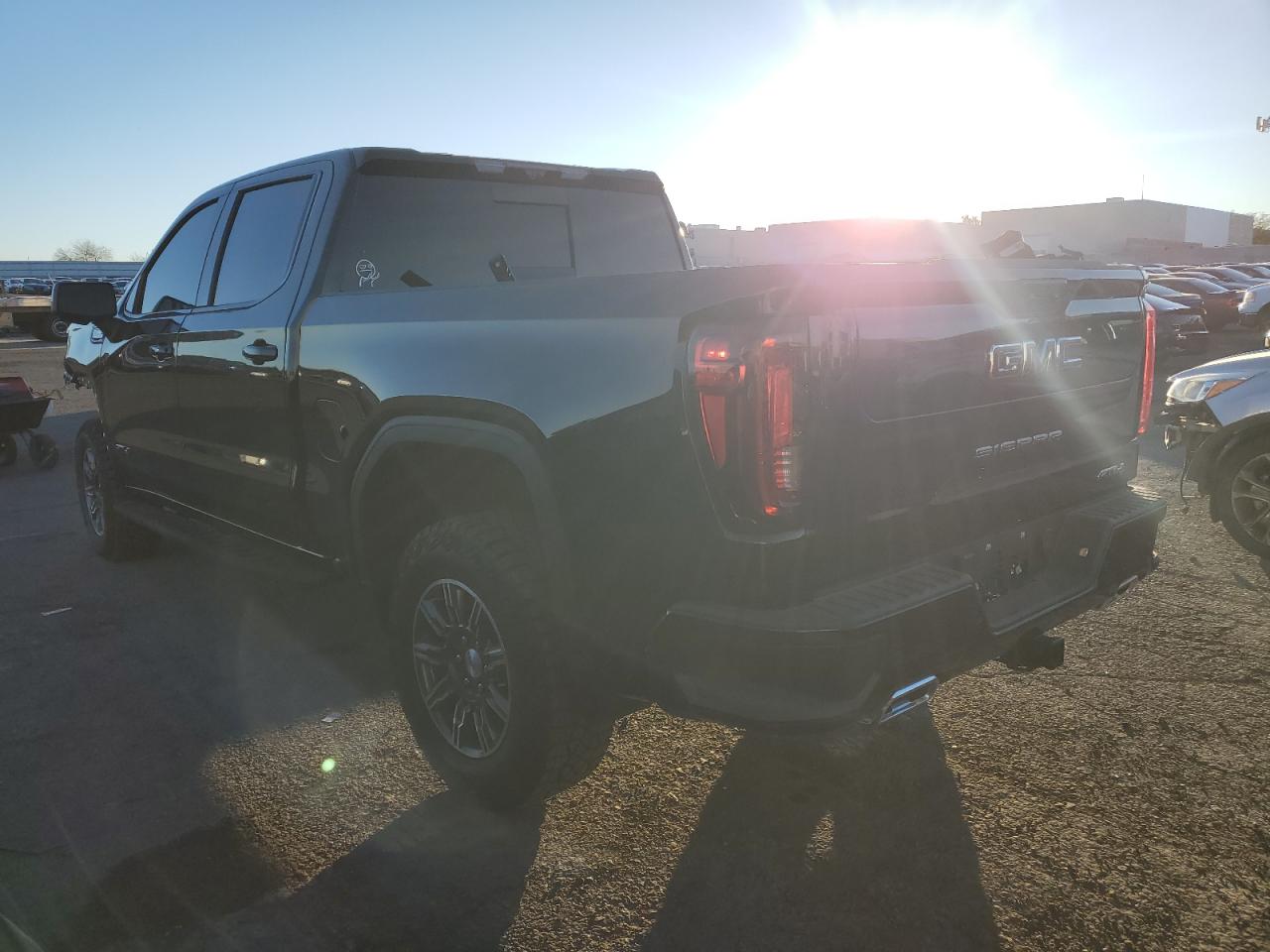 2024 GMC SIERRA K1500 AT4 VIN:1GTUUEEL1RZ374681