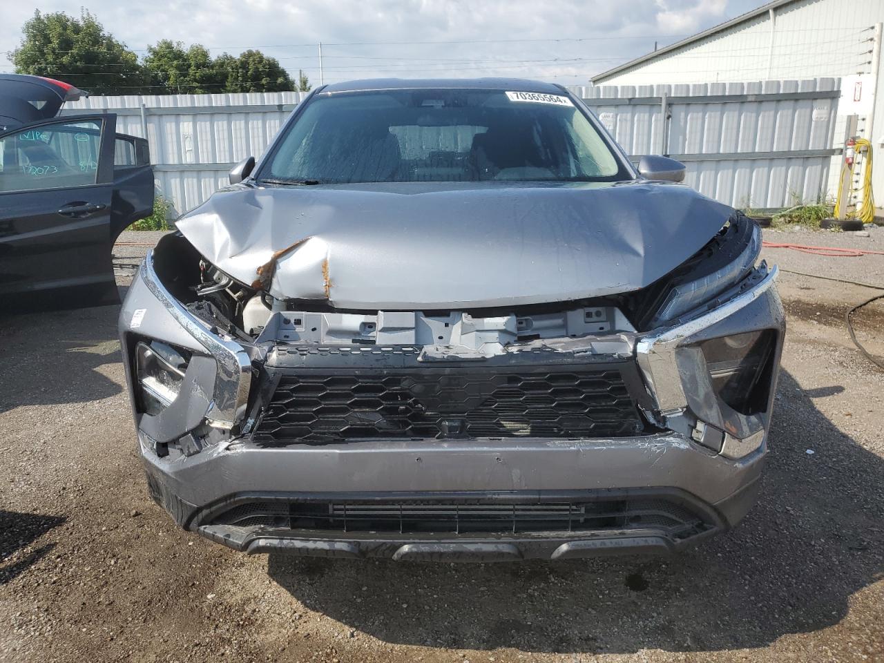 2022 MITSUBISHI ECLIPSE CROSS ES VIN:JA4ATUAA2NZ602728