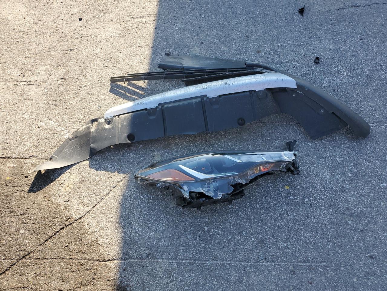 2022 TOYOTA COROLLA CROSS L VIN:7MUAAABG7NV011685