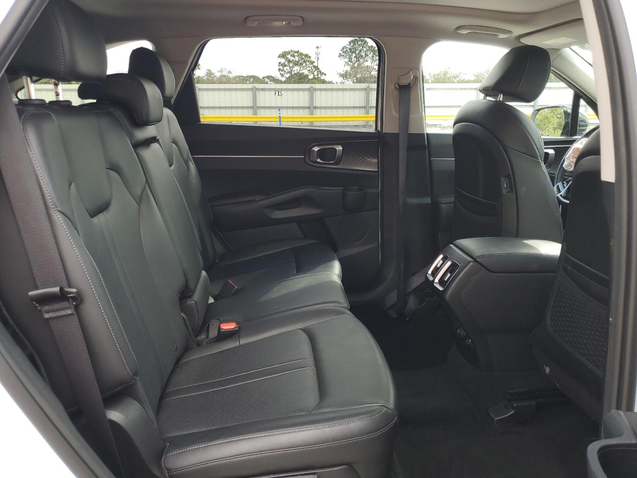 2023 KIA SORENTO S VIN:5XYRL4LC9PG199145