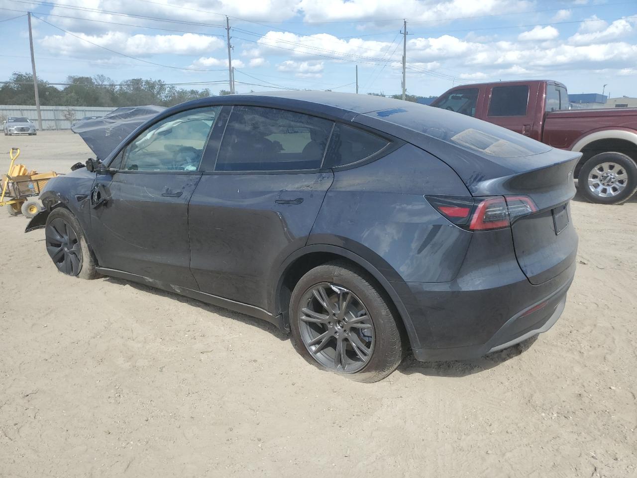 2024 TESLA MODEL Y  VIN:7SAYGDEE1RA322283