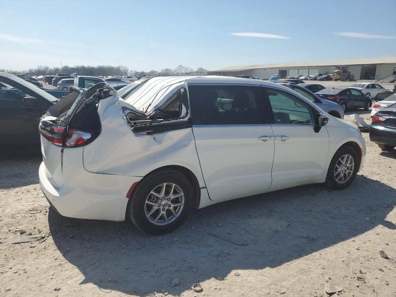 2024 CHRYSLER PACIFICA TOURING L VIN:2C4RC1BG3RR114088