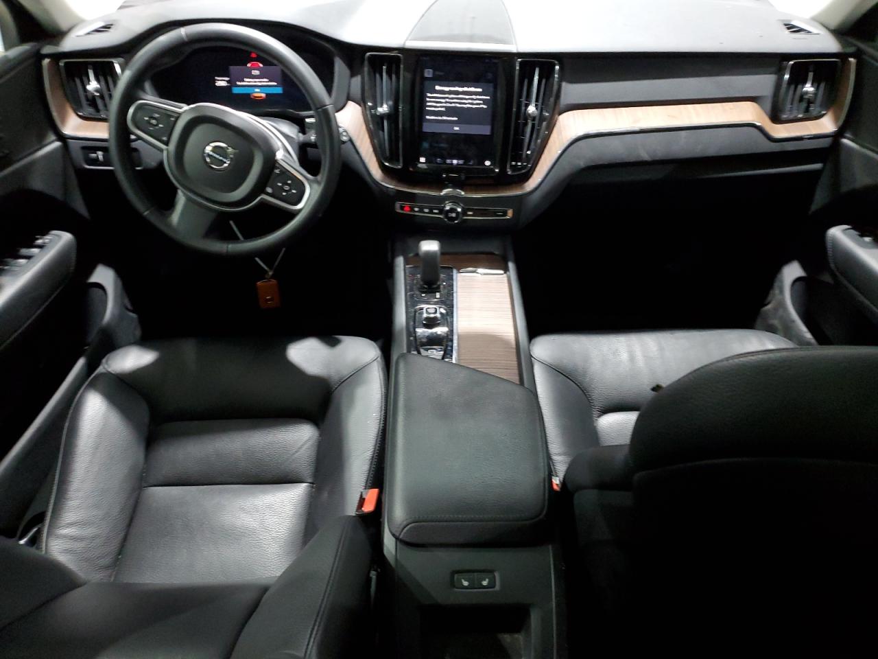 2022 VOLVO XC60 B5 MOMENTUM VIN:YV4L12RKXN1906813