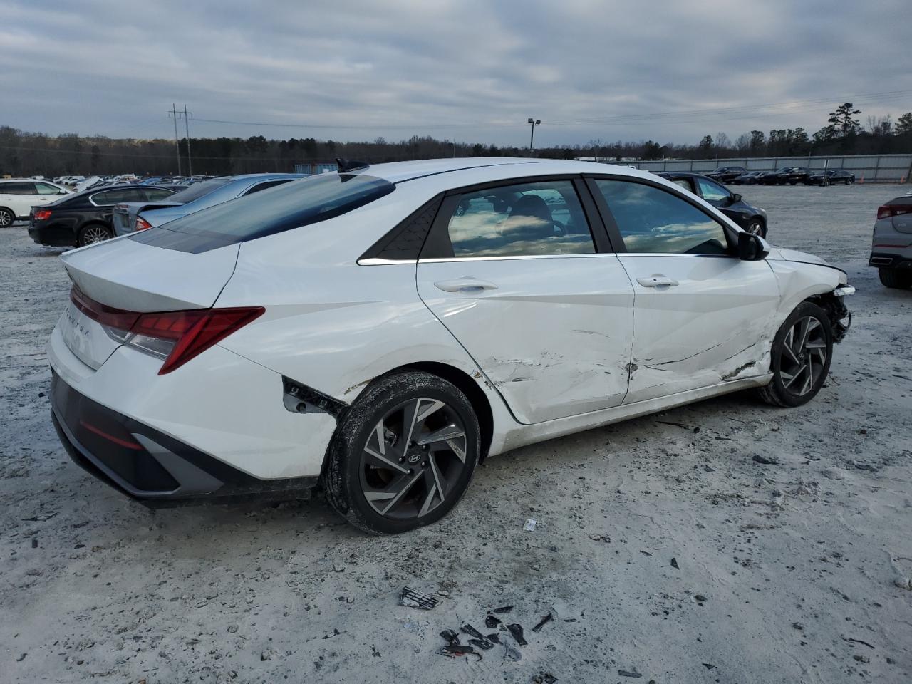 2024 HYUNDAI ELANTRA SEL VIN:KMHLS4DG1RU726005