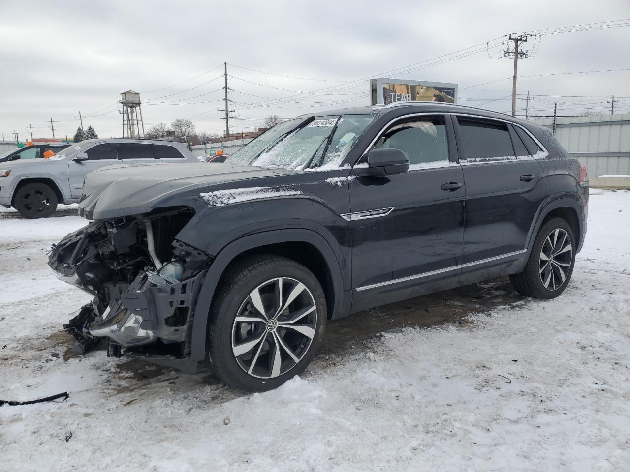 2024 VOLKSWAGEN ATLAS CROSS SPORT SEL PREMIUM R-LINE VIN:1V2FE2CA9RC206858