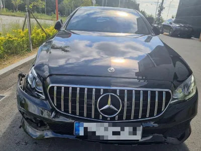 2019 Mercedes-Benz E 300 WDDZF4KB1KA670090 VIN:WDDZF4KB1KA670090