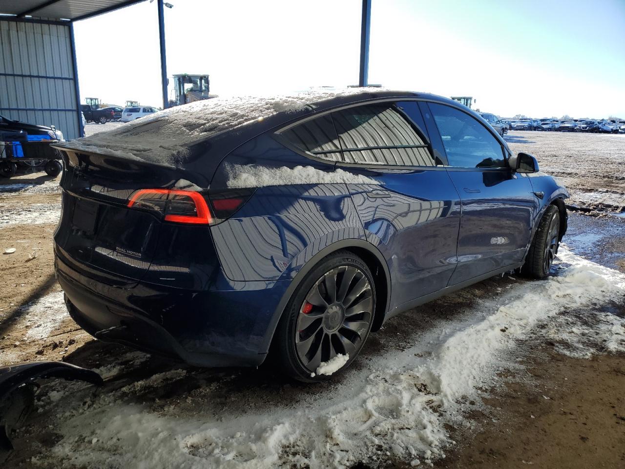 2022 TESLA MODEL Y  VIN:7SAYGDEF6NF510979