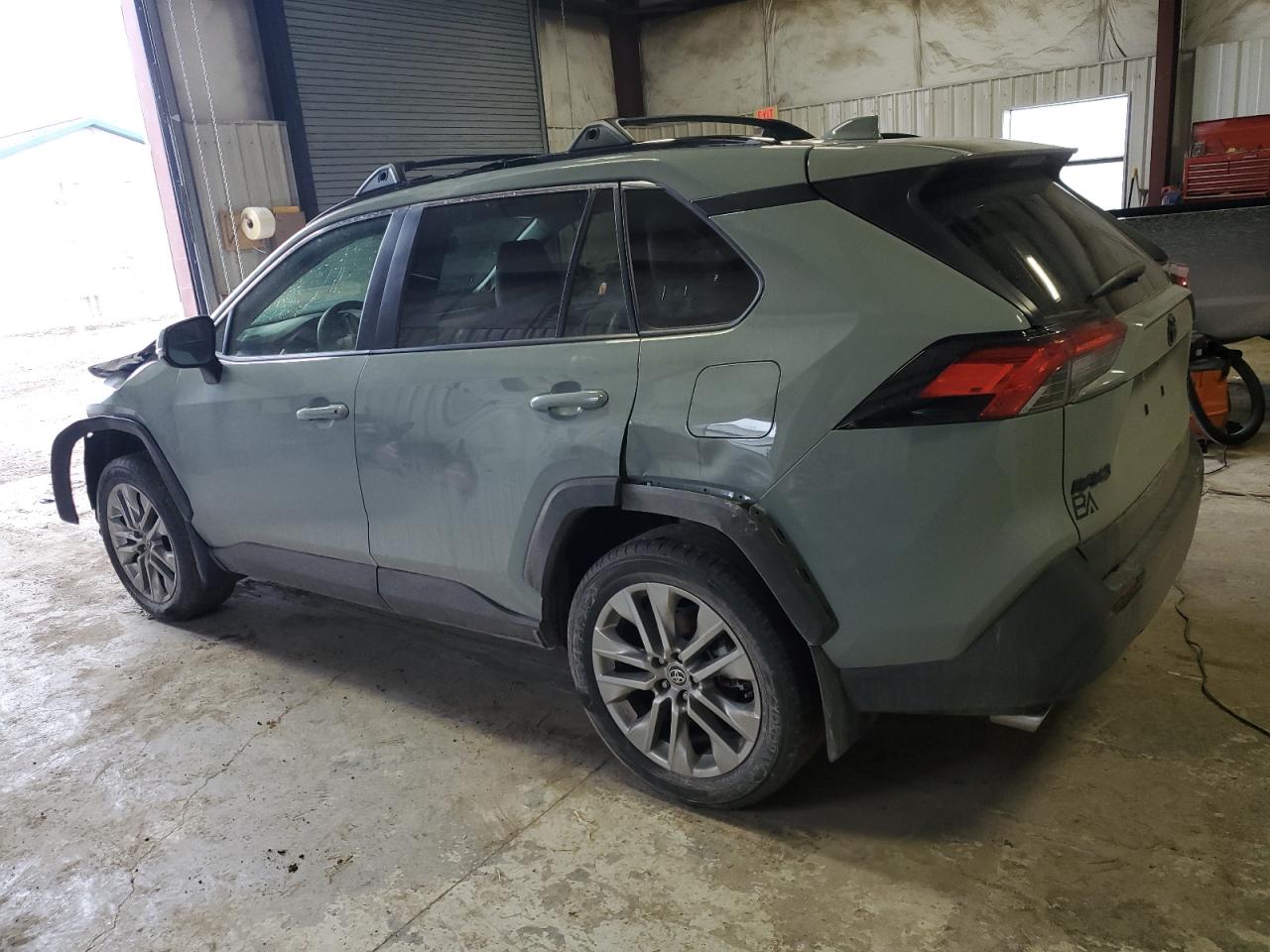 2022 TOYOTA RAV4 XLE PREMIUM VIN:JTMA1RFVXND089178