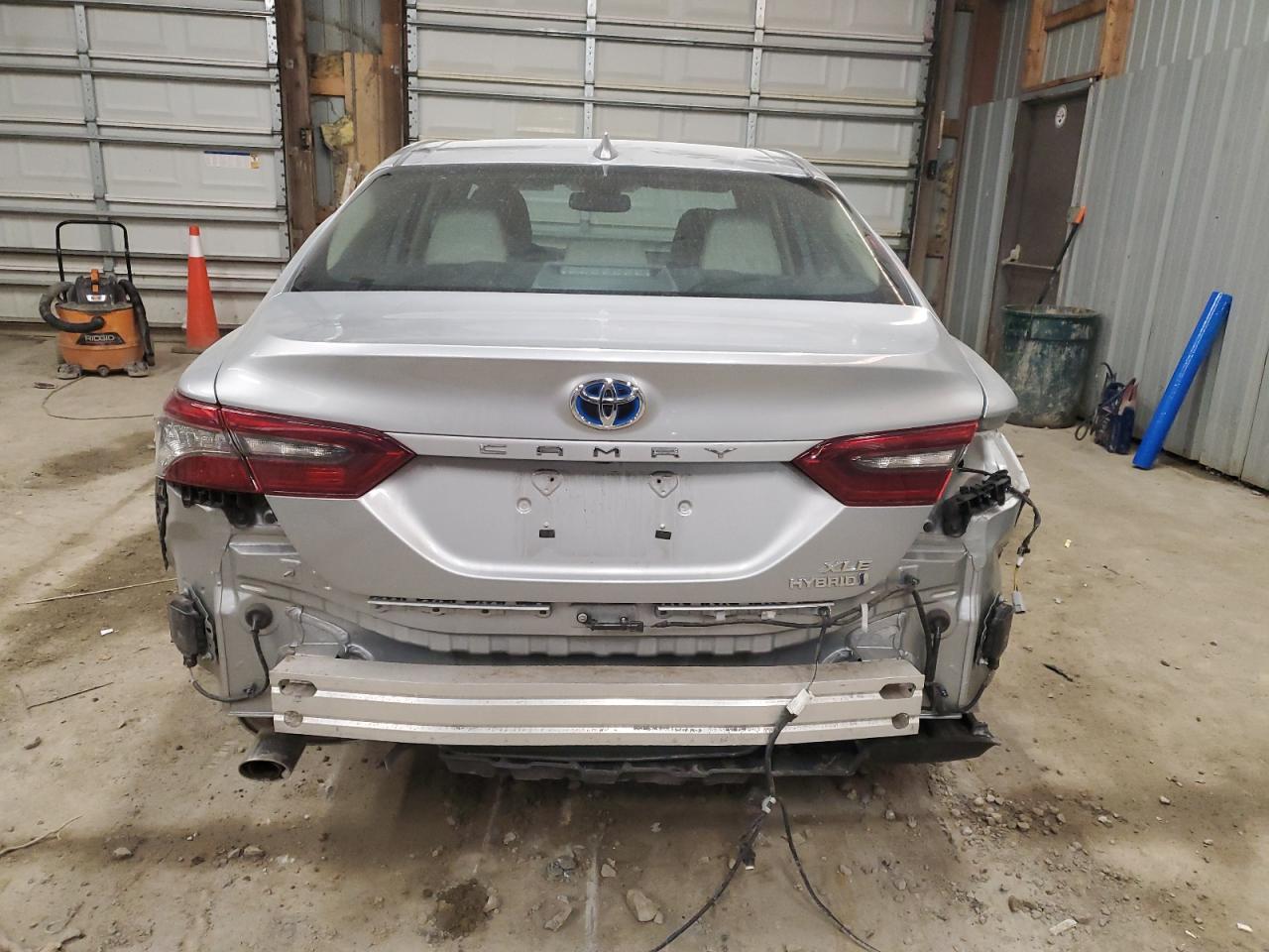 2022 TOYOTA CAMRY XLE VIN:4T1F31AK2NU041183